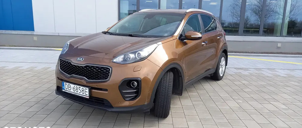 kia Kia Sportage cena 51000 przebieg: 365000, rok produkcji 2016 z Wałbrzych